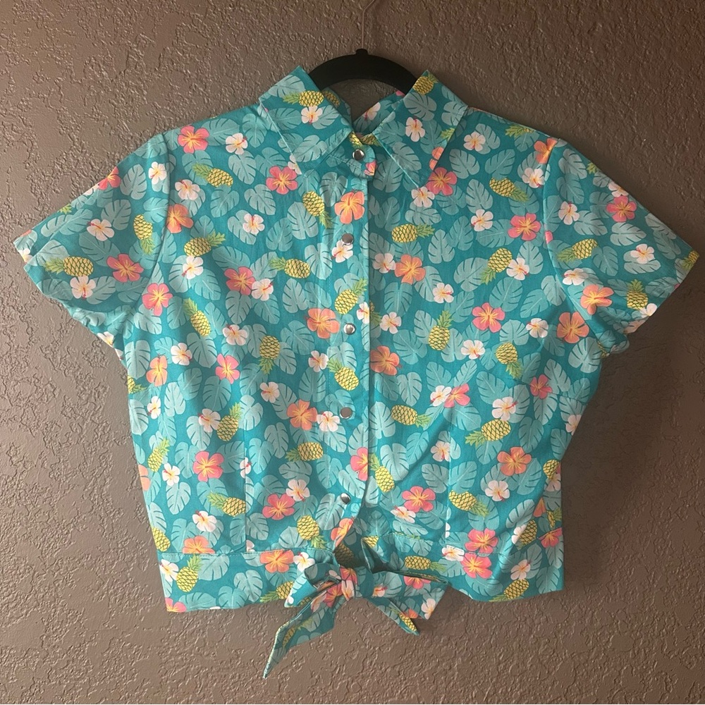 Hemet brand top
